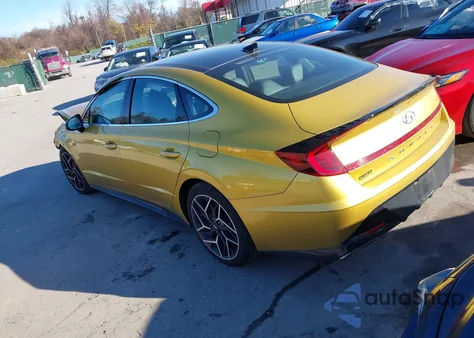 2021 Hyundai Sonata N Line z USA, uszkodzony, nr VIN 5NPEK4JC7MH114702
